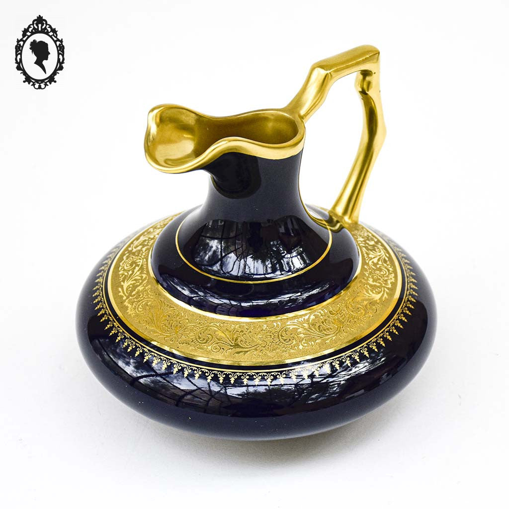 Aiguière saucière vase pot en porcelaine de Limoges bleu cobalt doré