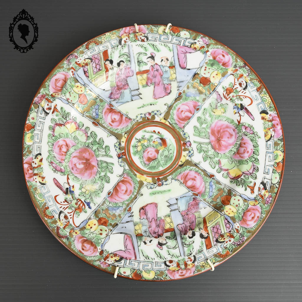 Assiette porcelaine chinoise murale époque XX ème doré rose collection signée
