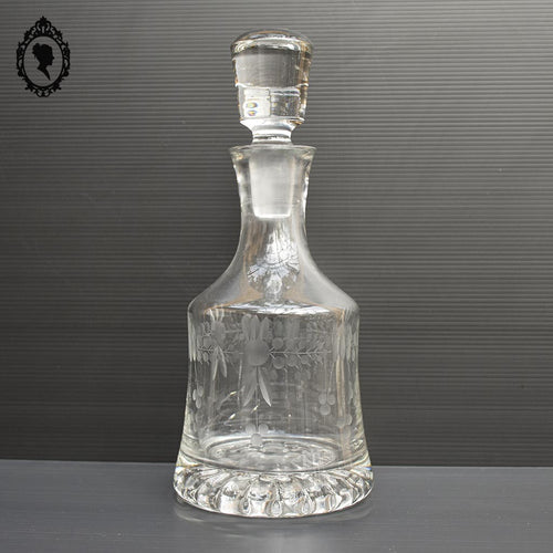 Belle carafe ancienne en verre blanc très épais avec bouchon Art déco