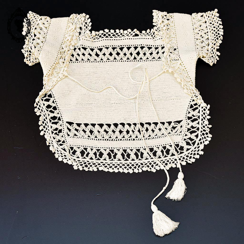 Boléro crochet beige vêtement bébé ou poupée vintage ancien fait main
