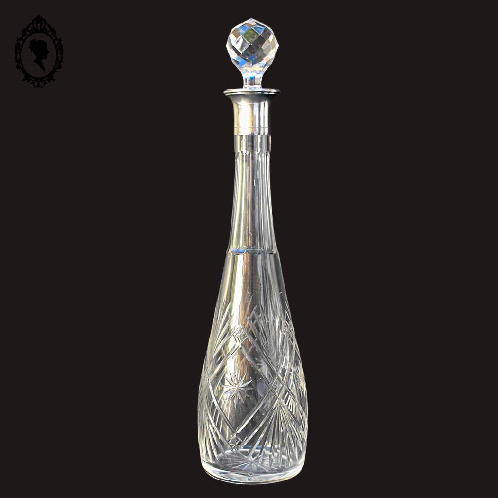Carafe à liqueur ancienne verre avec bouchon diamant taillé cristal monture argent