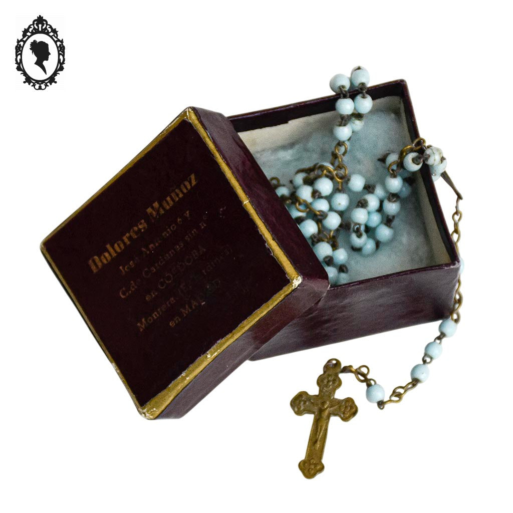 Chapelet rosaire Lourdes en perles bleu pastel objet religieux