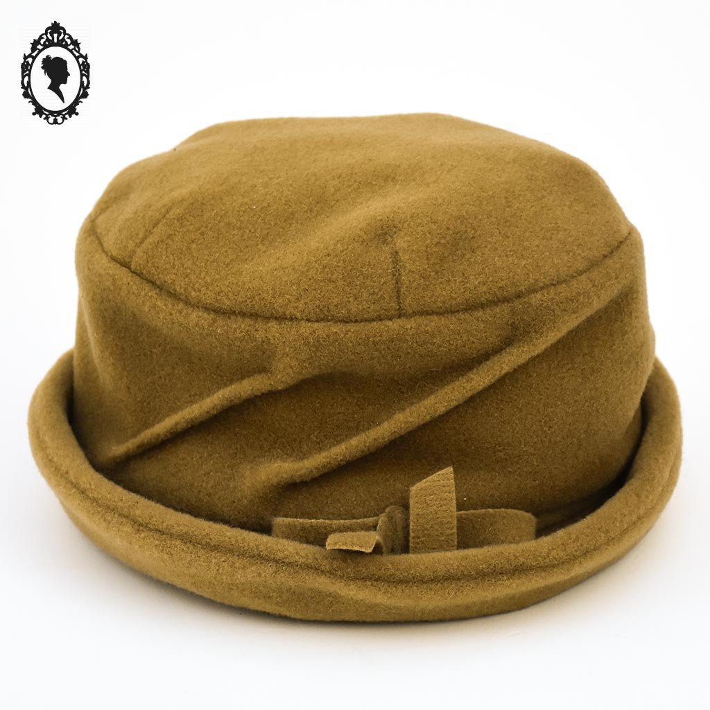 Chic Chapeau femme polaire beige camel forme cloche NEUF Taille S M 55 - 56 cm