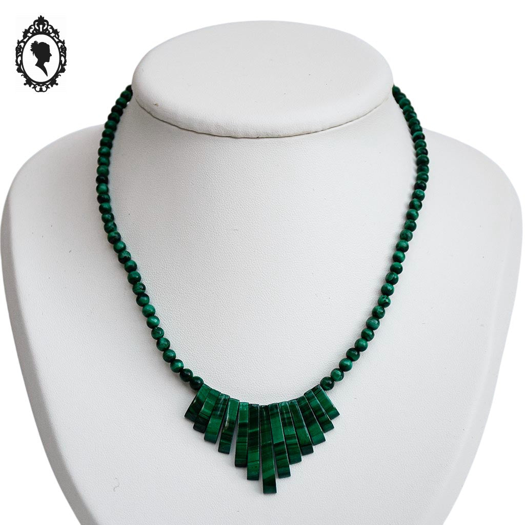 Élégant collier vert perles de malachite baguettes et rondes vintage