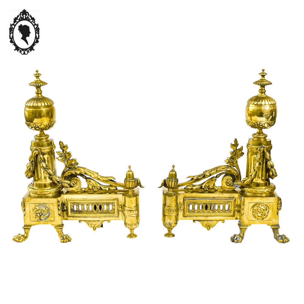 Élégante paire de chenets bronze doré pattes de lion accessoire de cheminée ancien Napoléon 3 XIX ème