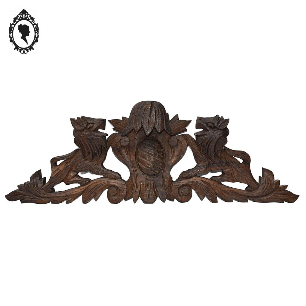 Fronton d’armoire, miroir ou meuble en bois sculpté Lion 58 x 20 cm ancien