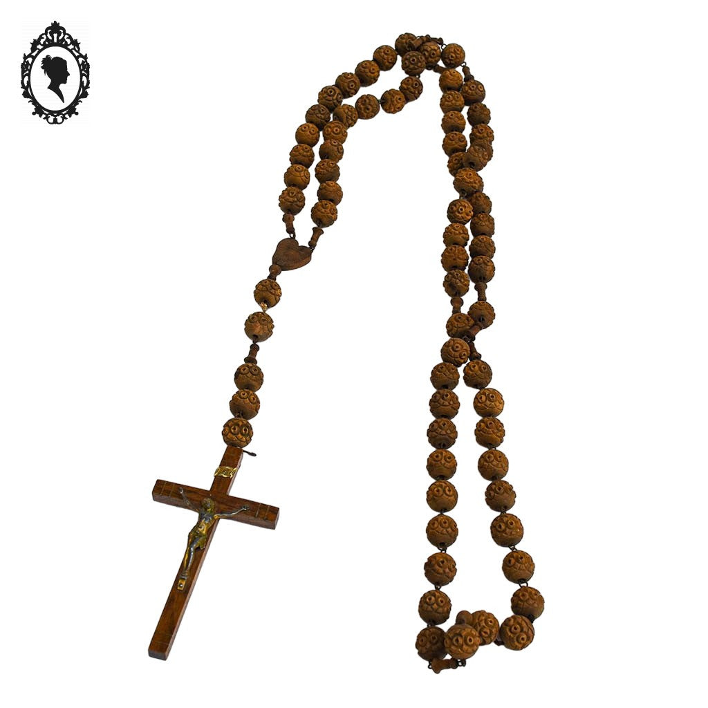 Grand Chapelet Rosaire en bois brut objet religieux avec Christ en régule ancien