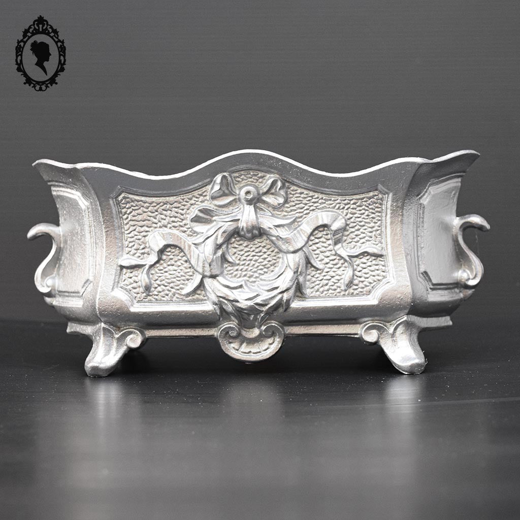 Jardinière ou cache pot en fonte argent grise ancienne