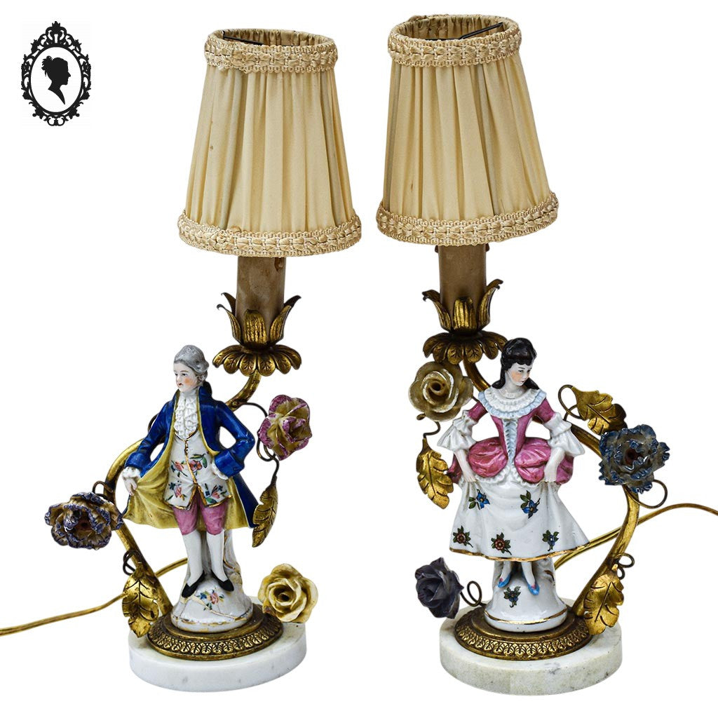 Lampes de table à poser personnages Marquis Marquise en porcelaine anciennes