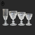 Lot 17 verres eau vin champagne sur pied en verre moulé multi facette