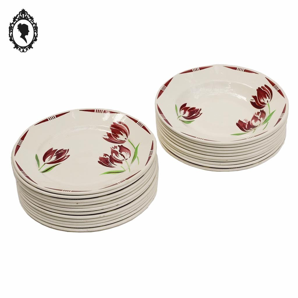 Lot 22 assiettes plates et creuses fleur tulipe rouge vert Badonviller vintage