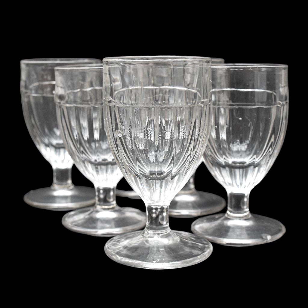 Lot 6 verres à digestif bistrot épais blancs à pied anciens
