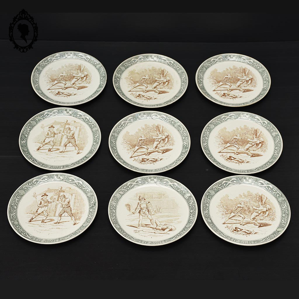 Lot 9 assiettes anciennes plates ou à dessert Terre de Fer Le Duel Louis XIV gladiateurs Creil et Montereau