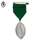 Médaille religieuse grise ovale pointue Immaculée conception en fer blanc vintage