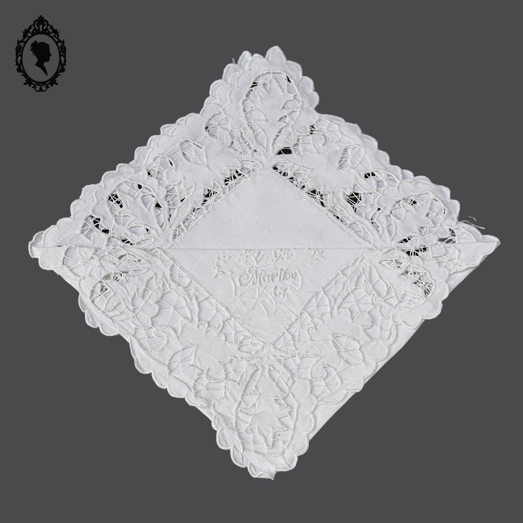 Mouchoir fil de lin blanc ancien ajouré broderie Marthe