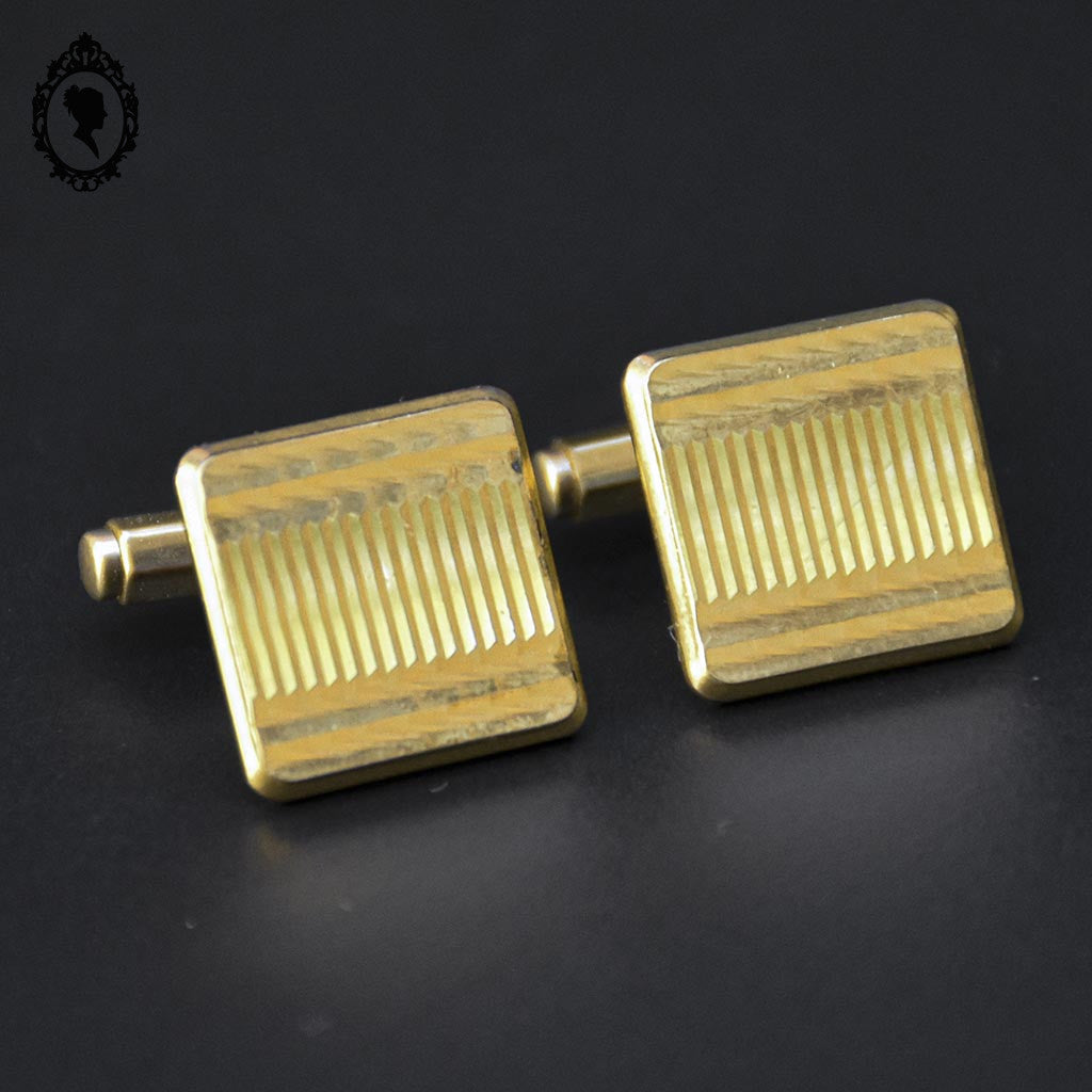 Paire de boutons de manchette doré plaqué or carré strié MM vintage