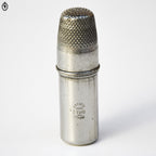 Boite nécessaire de couture de voyage, de poche 2 fils, dé, porte aiguille ancienne  vintage