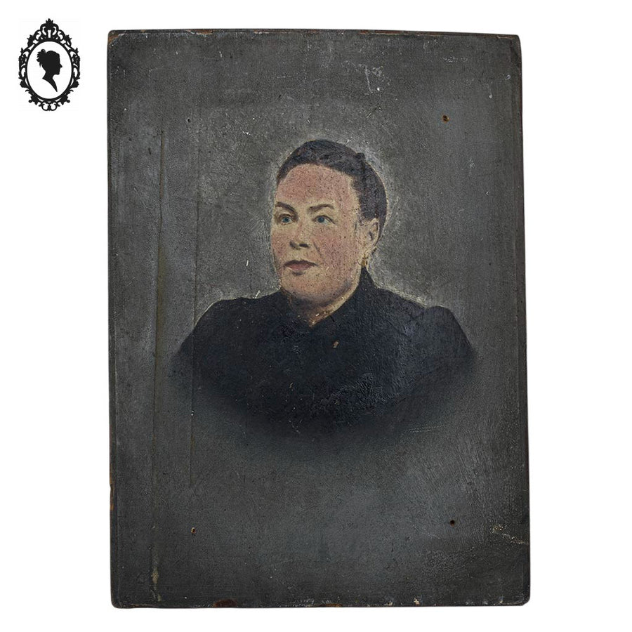 Photo rehaussée en peinture ancienne portrait d’une femme sur bois