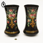 Rare paire de vases en opaline noire fleurs émaillées anciens début XXème