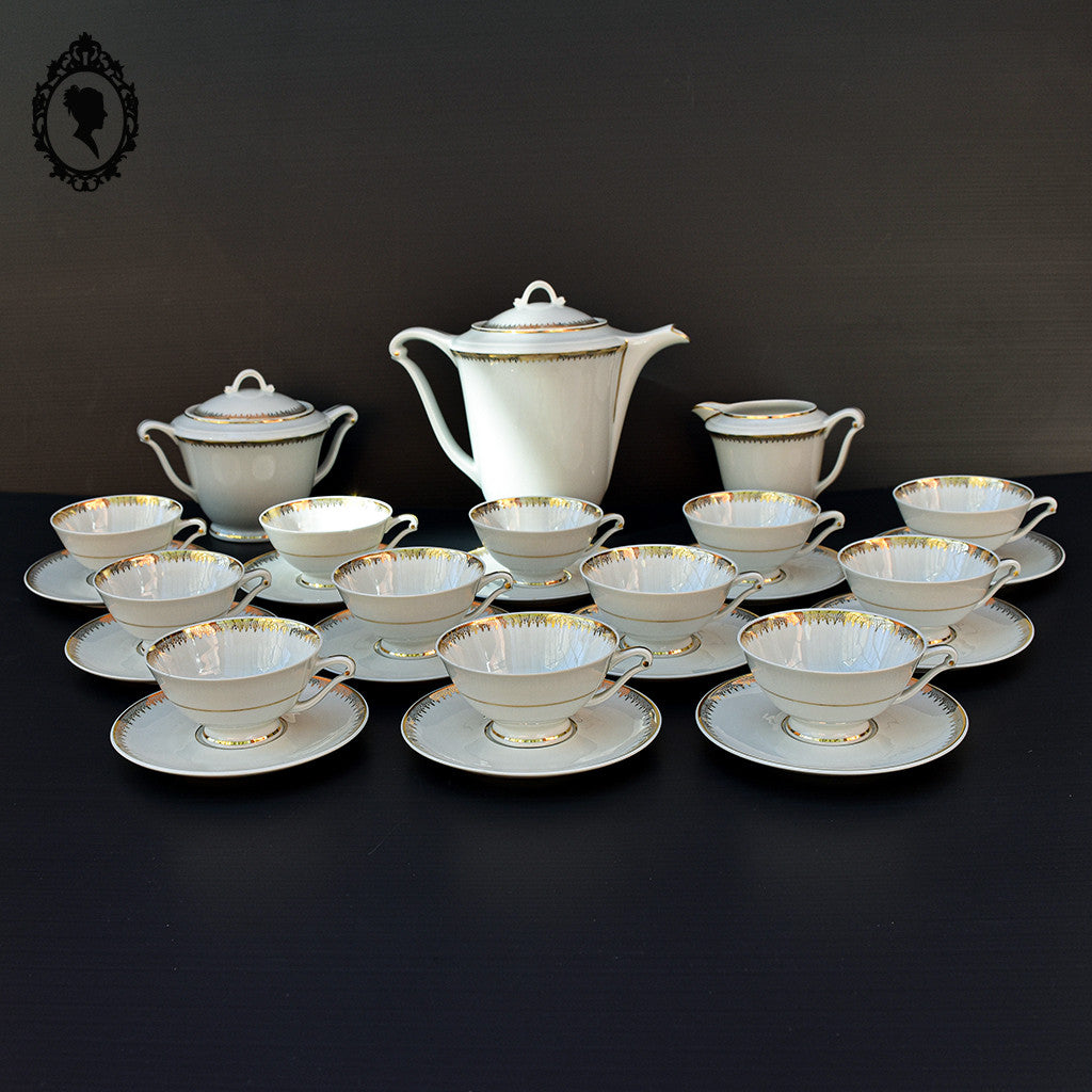 Service 12 tasses à café pots cafetière sucrier porcelaine fine UC Limoges blanc doré