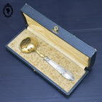 Cuillère à sucre saupoudreuse ou couvert ajouré en argent et vermeil doré ancien