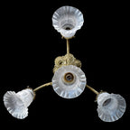 Lustre plafonnier bronze doré Napoléon III 4 lumières tulipes blanches ancien