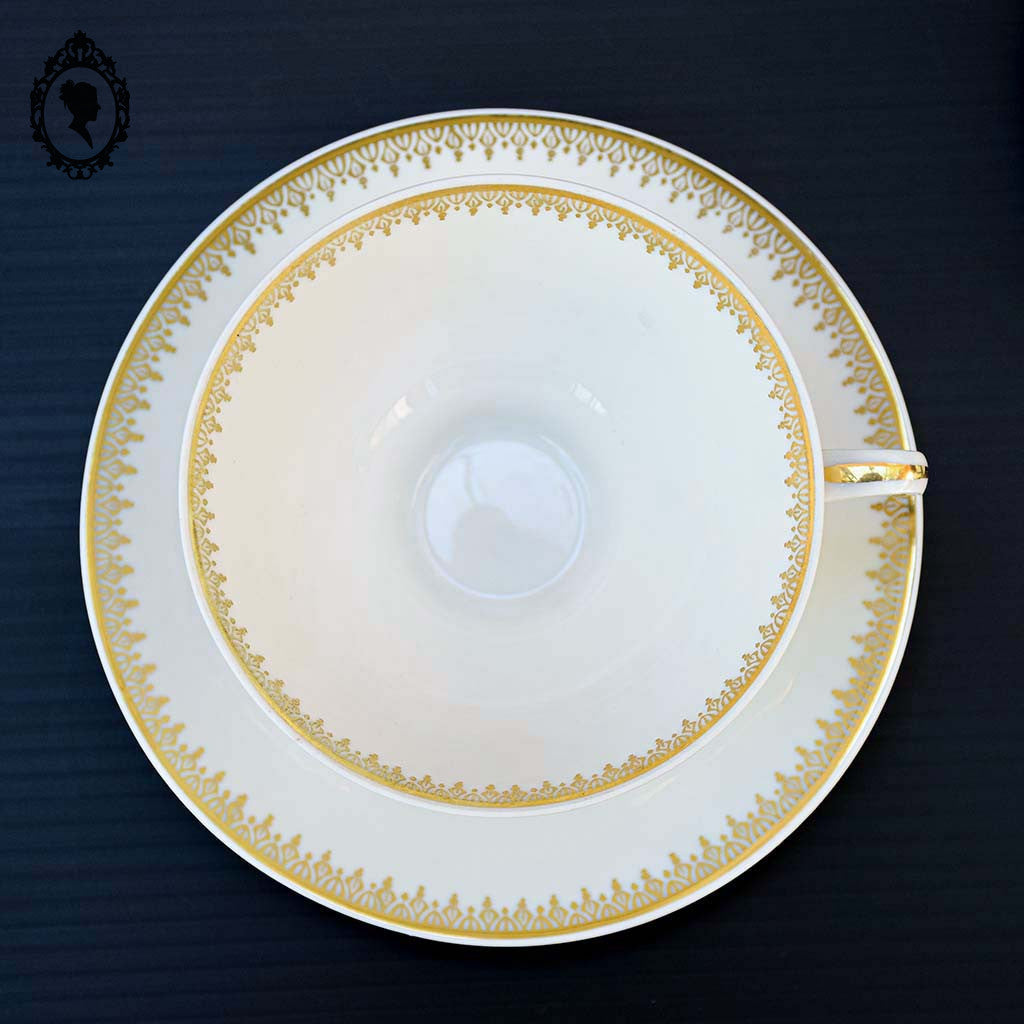 Service 12 tasses à café pots cafetière sucrier porcelaine fine UC Limoges blanc doré