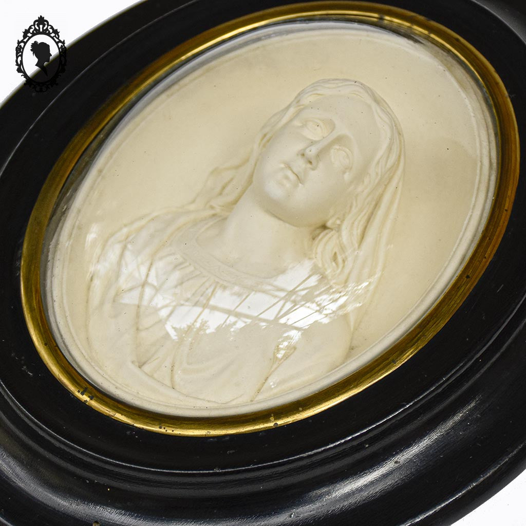 Cadre ovale noir verre bombé avec le buste de la vierge Marie reliquaire ancien