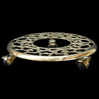 Élégant porte plante laiton doré rond ciselé ajouré sur 3 roulettes vintage ancien