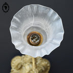 Lustre plafonnier bronze doré Napoléon III 4 lumières tulipes blanches ancien