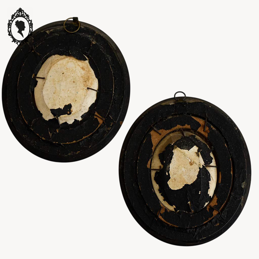 Paire de cadres reliquaires verre bombé ovale bois Christ et Marie calcaire pétrifié ancien Napoléon 3