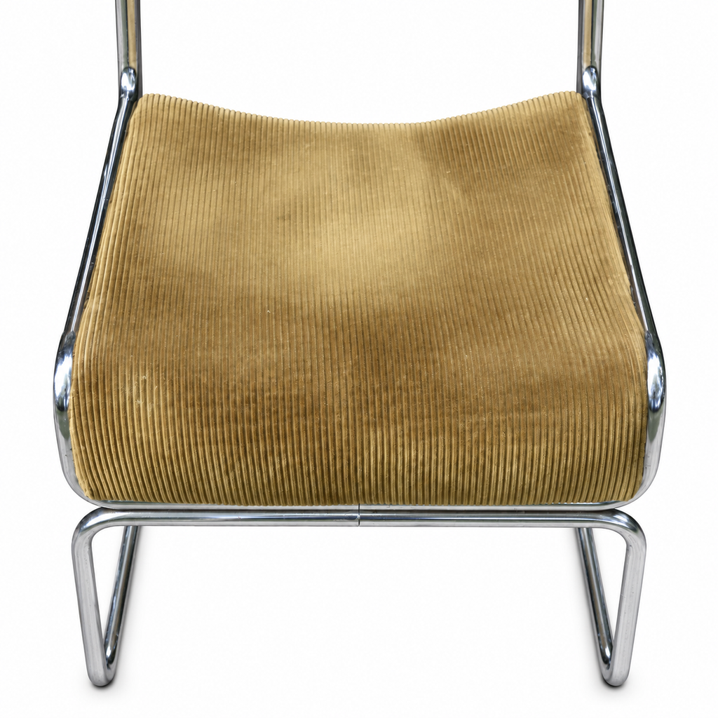 Paire de chaises traîneaux en velours côtelé ocre et métal tubulaire chromé vintage 1970