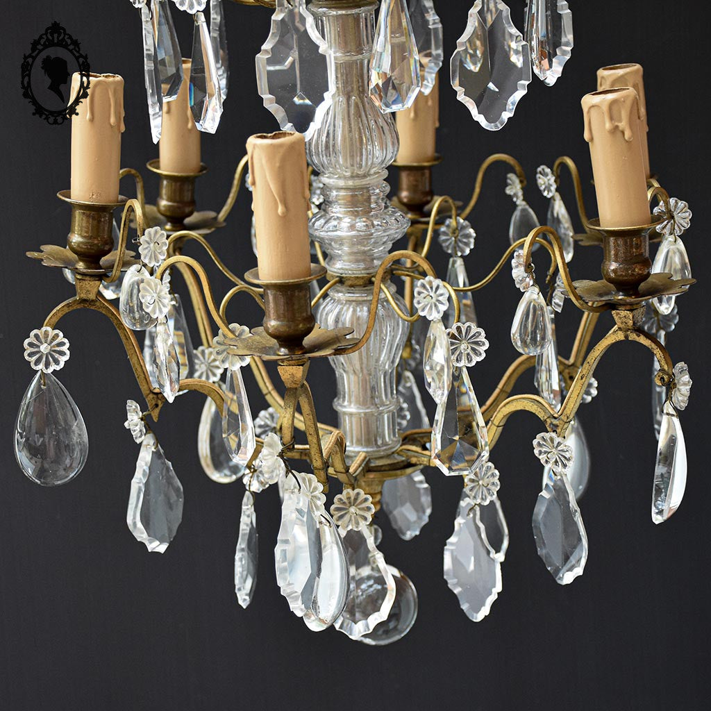 Chic lustre à pampilles bronze doré 6 feux enfilage verre ancien