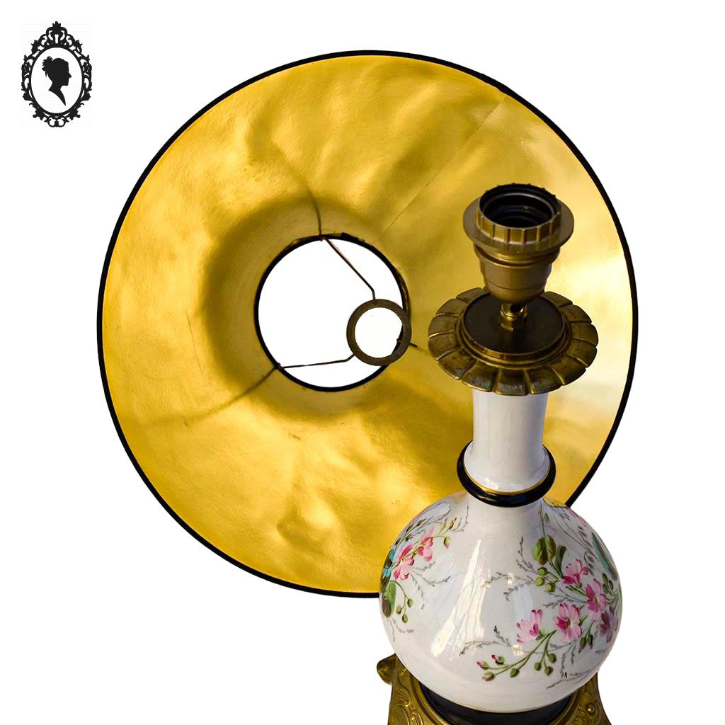 Grande lampe de table à poser porcelaine fleurie laiton ancienne