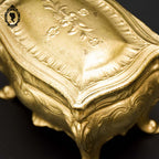 Boite ou coffret à bijoux métal forme commode bombée dorée ancienne