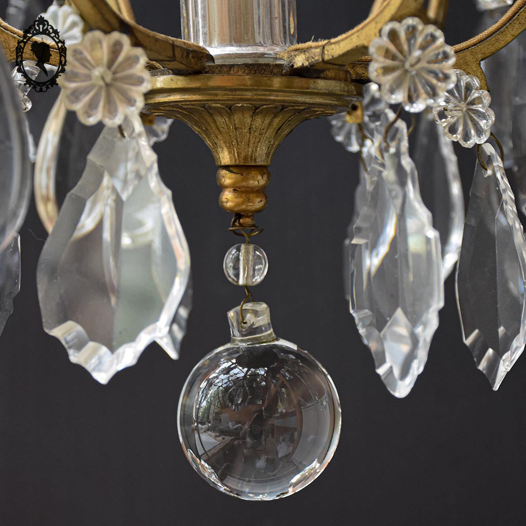 Chic lustre à pampilles bronze doré 6 feux enfilage verre ancien