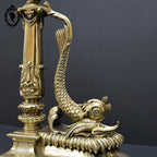Élégant défenseur de cheminée chenets barre bronze doré chimère dauphin serpent de mer poisson ancien
