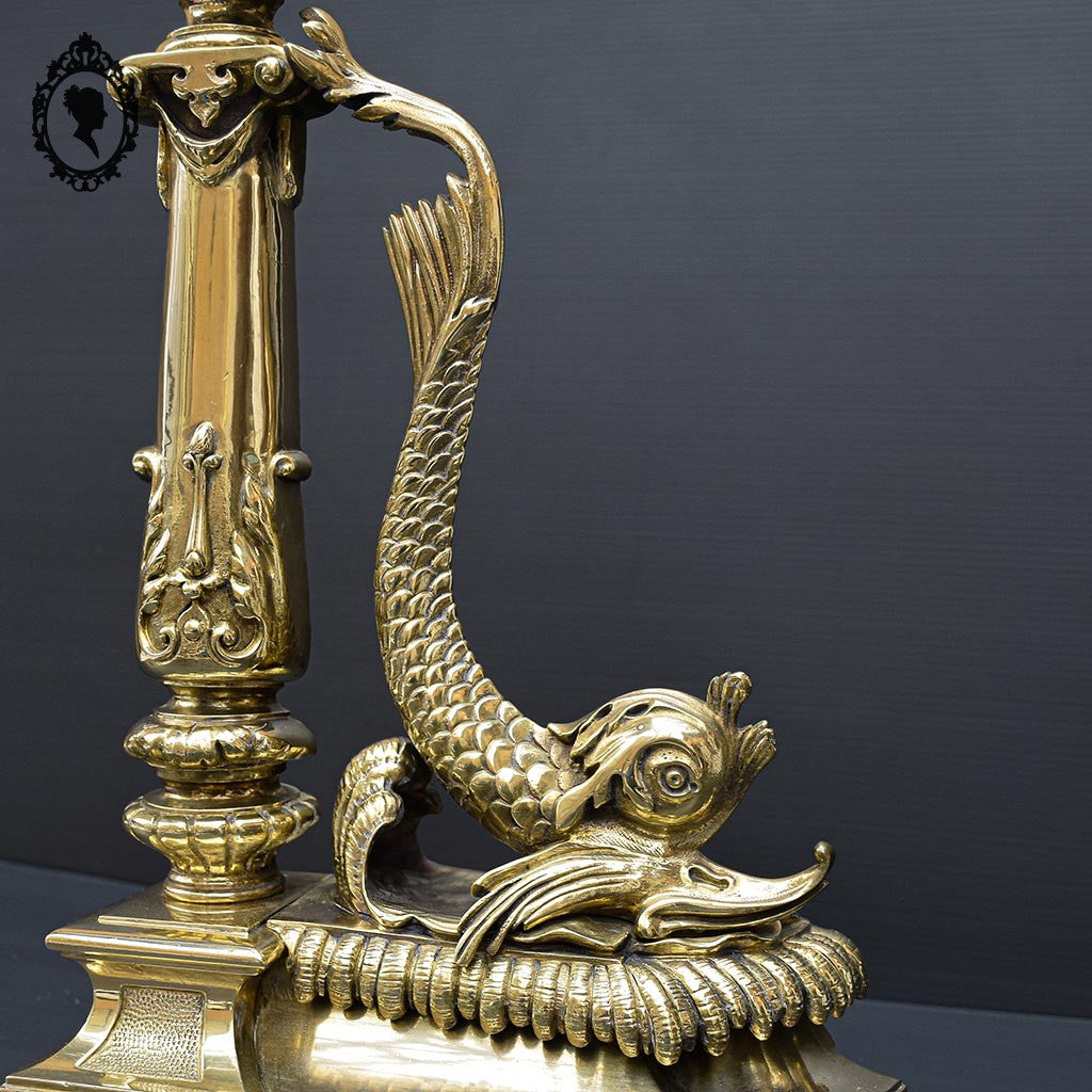 Élégant défenseur de cheminée chenets barre bronze doré chimère dauphin serpent de mer poisson ancien