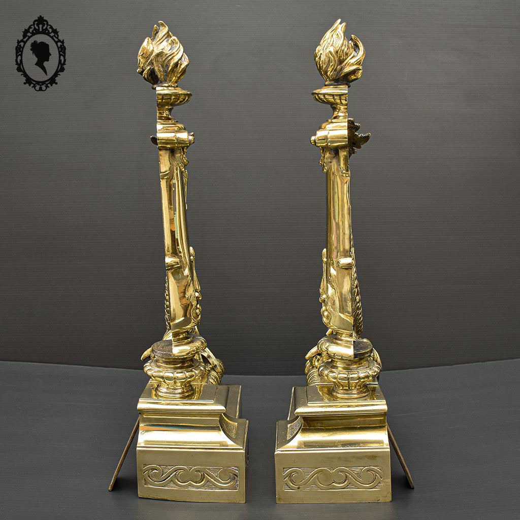 Élégant défenseur de cheminée chenets barre bronze doré chimère dauphin serpent de mer poisson ancien