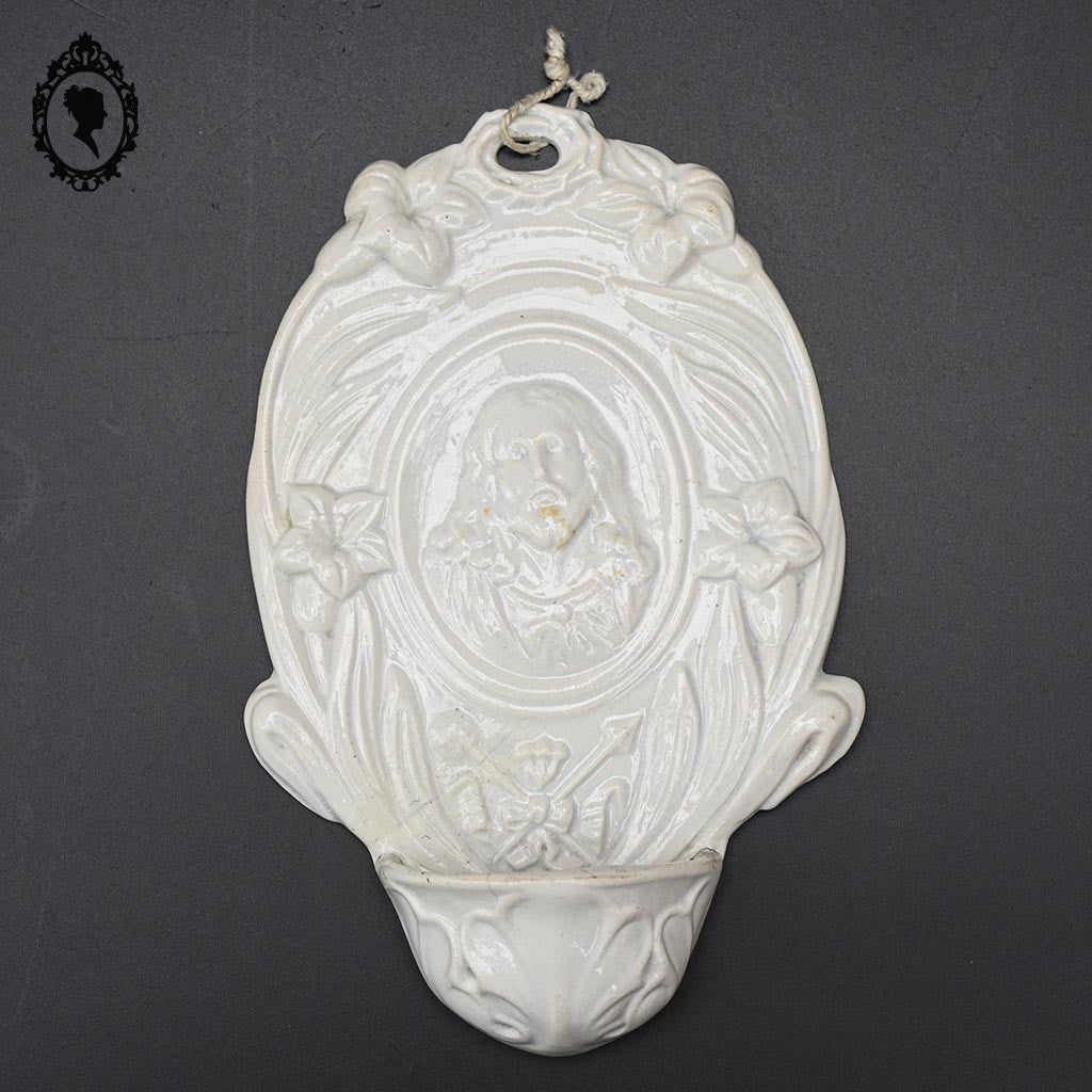 Bénitier Christ Art nouveau en porcelaine blanc HB Choisy ancien