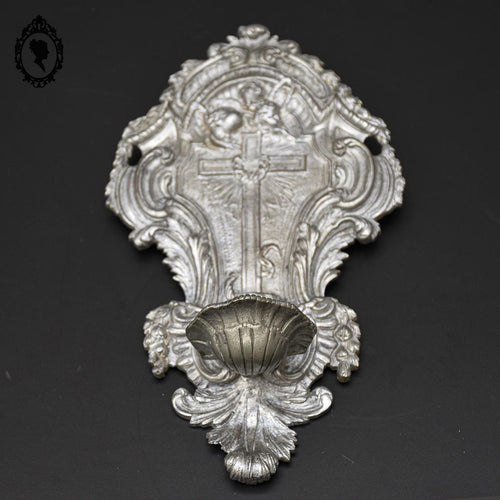 Bénitier avec croix et anges gris argenté en métal régule ancien