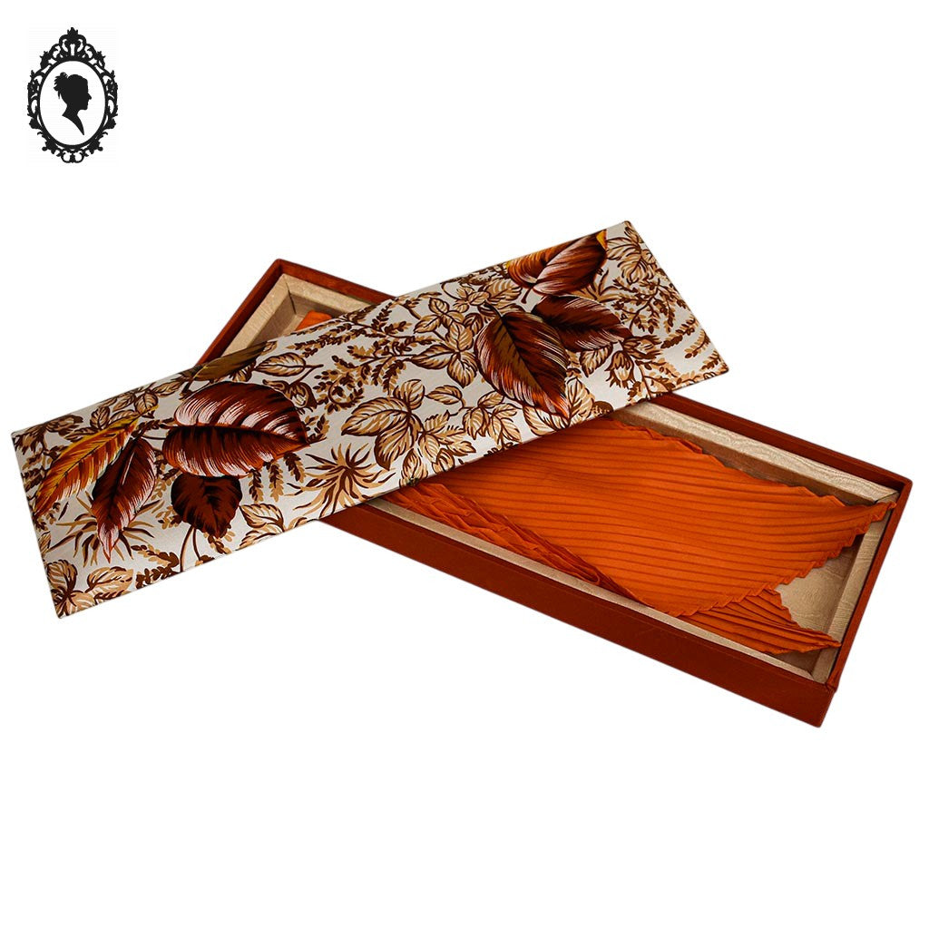 Boîte à gants foulard orangé rectangulaire carton tissu avec un foulard vintage