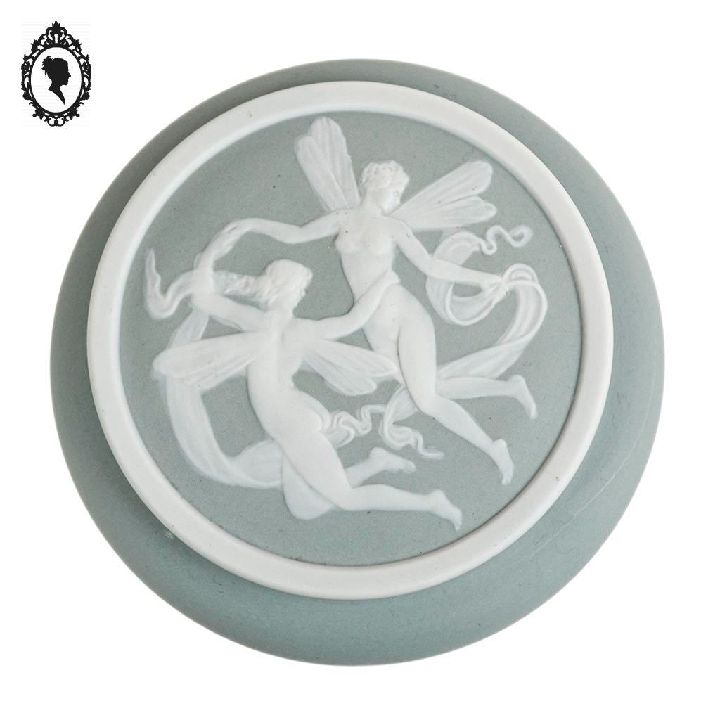 Bonbonnière ancienne ronde boîte porcelaine biscuit vert tendre blanche fées