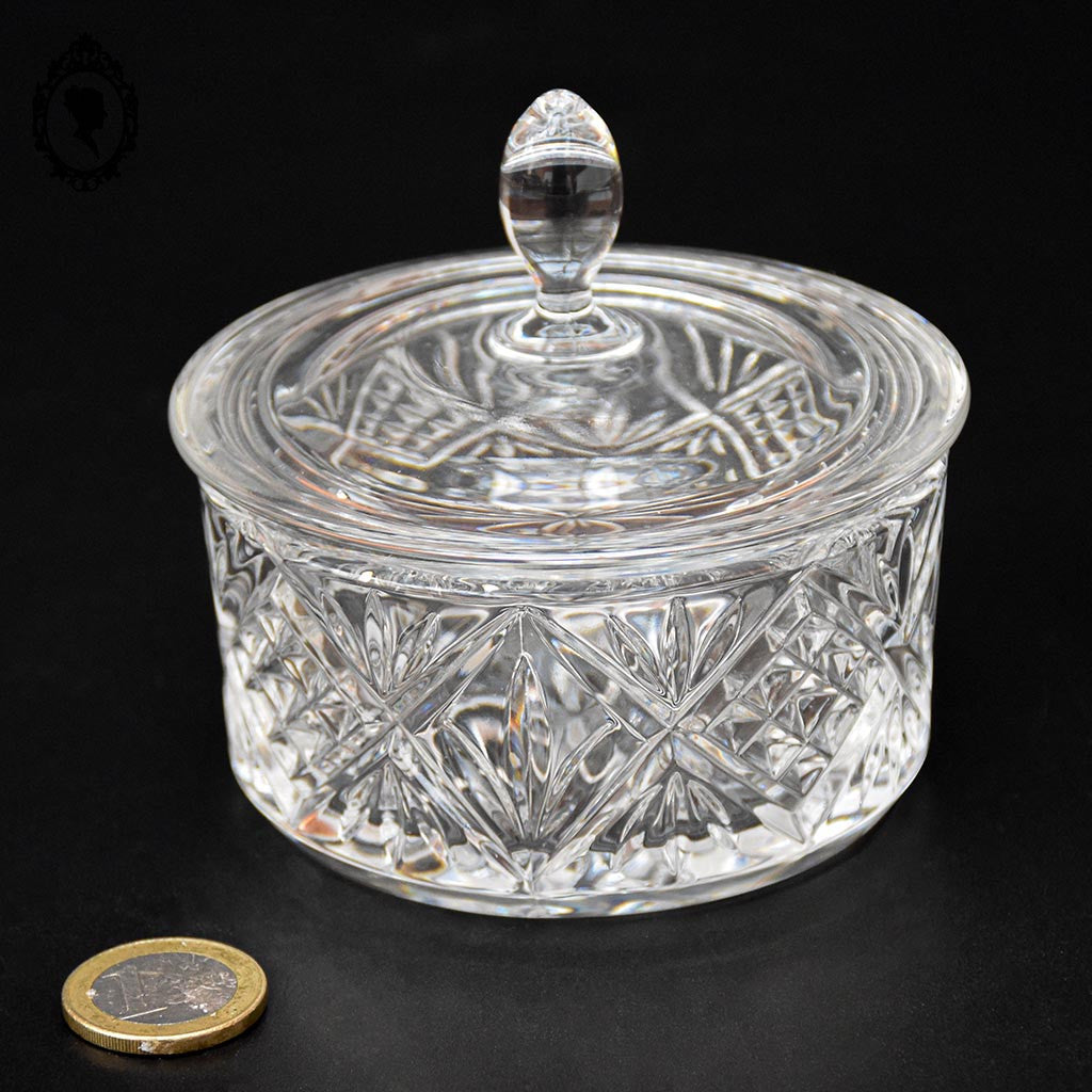 Bonbonnière en cristal blanc taillée H 9 cm vintage