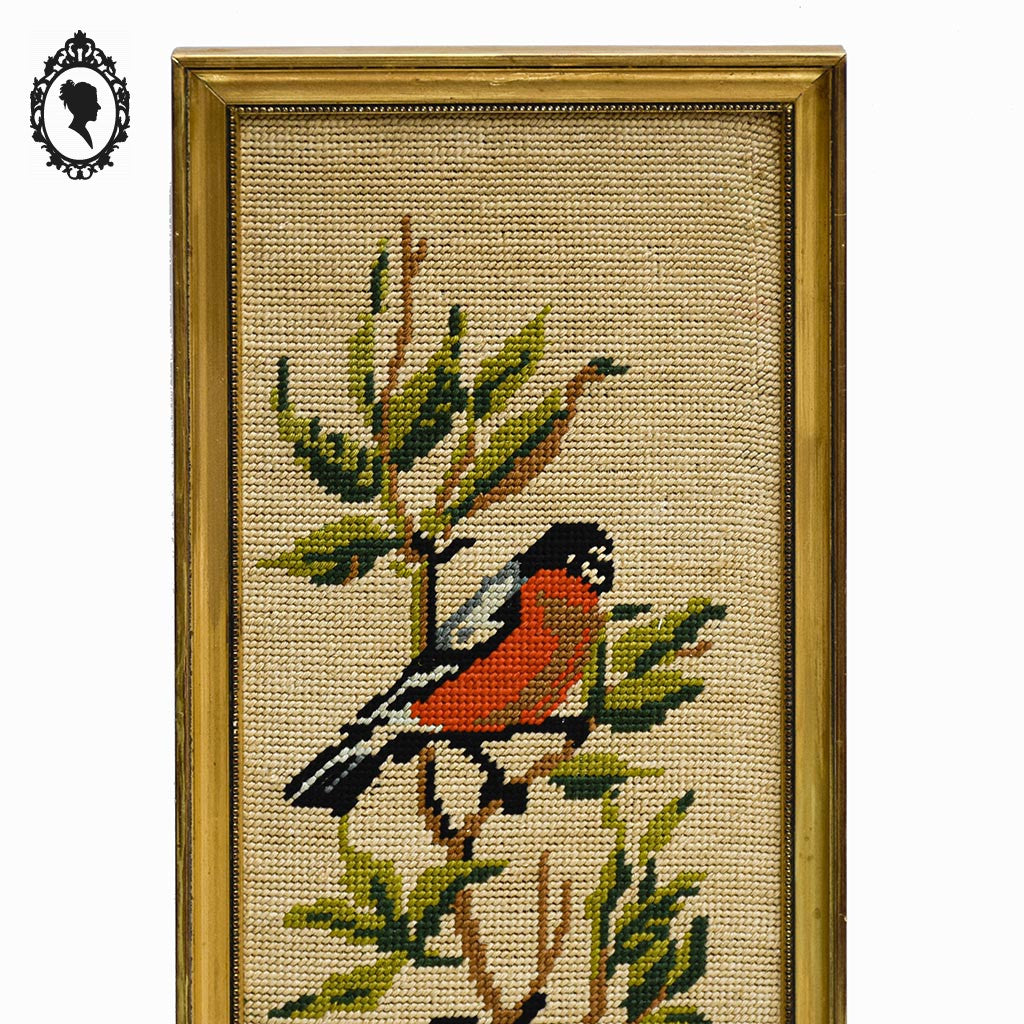 Cadre or doré tapisserie broderie oiseaux fond beige vintage