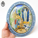 Cadre reliquaire ovale verre bombé Lourdes plastique bleu vintage
