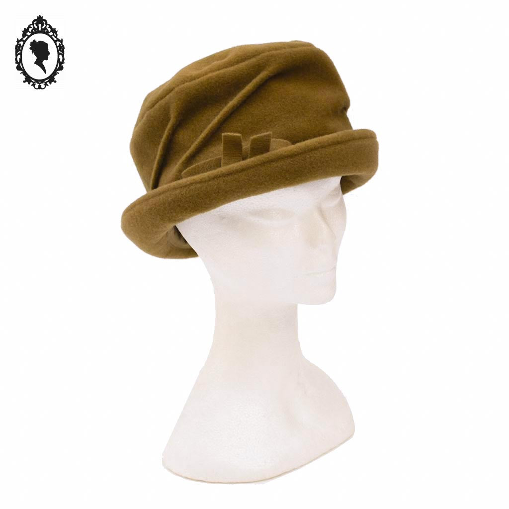 Chic Chapeau femme polaire beige camel forme cloche NEUF Taille S M 55 - 56 cm