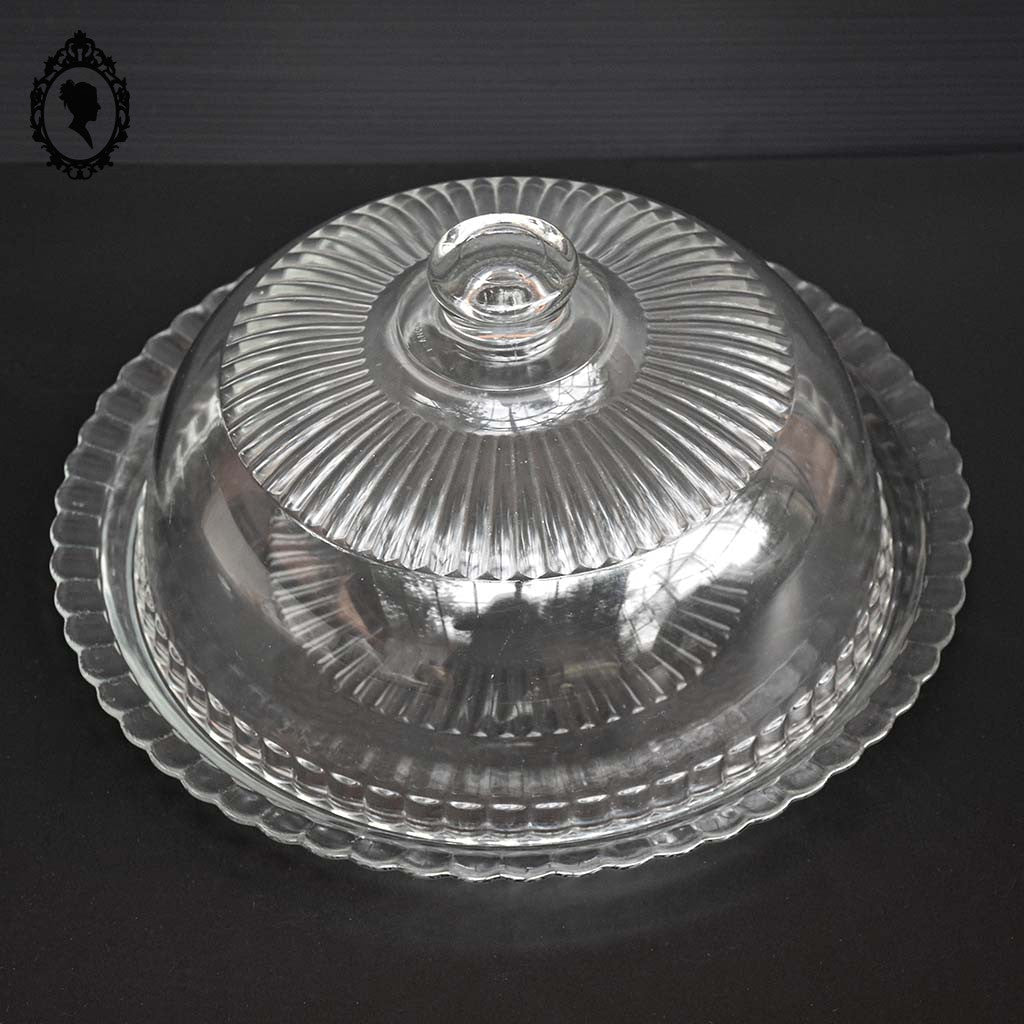 Cloche à fromage transparente en verre strié blanc avec assiette plateau