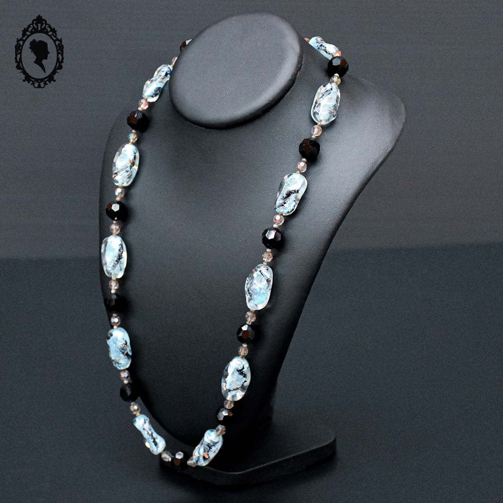 Élégant long collier perles de verre vénitien Murano bleu noir vintage ancien