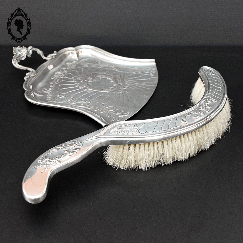 Ensemble pelle et brosse ramasse miettes en métal argenté ancien